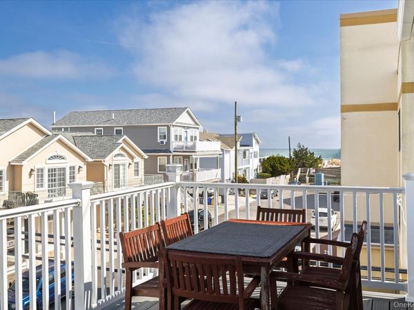 23 Arizona Avenue , Long Beach, NY 11561
