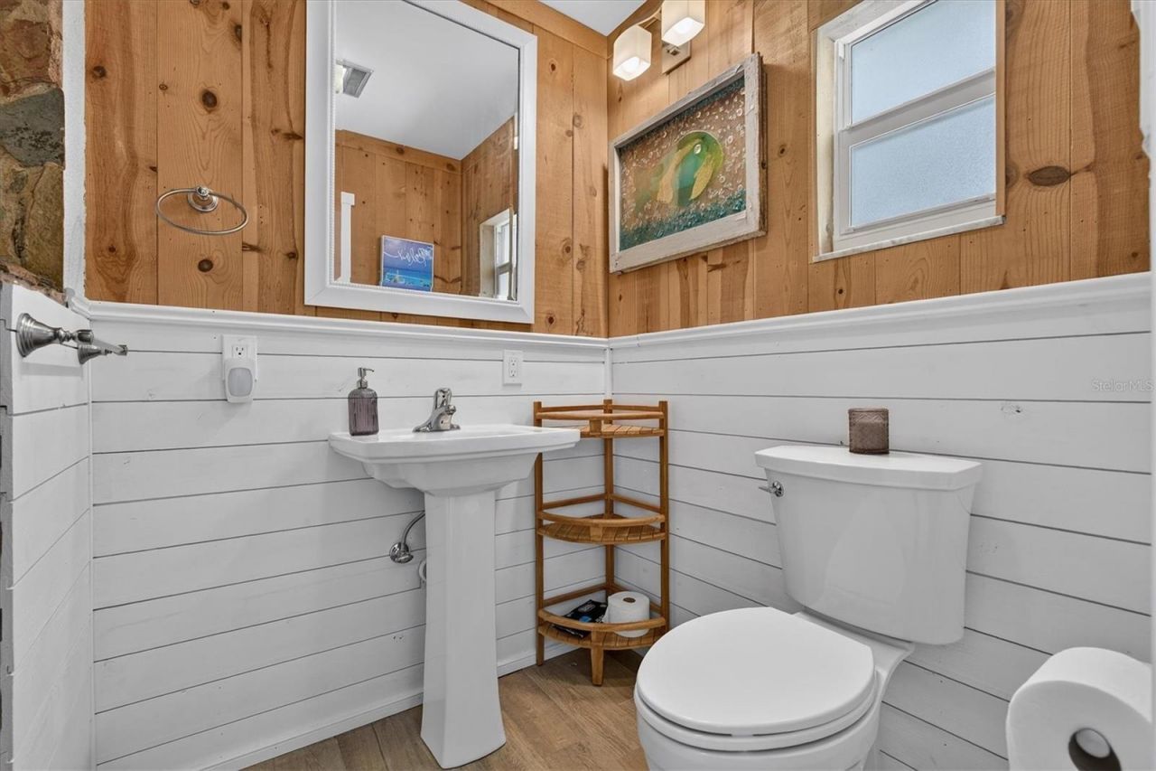 6086 Island Drive , Weeki Wachee, FL 34607 Photo