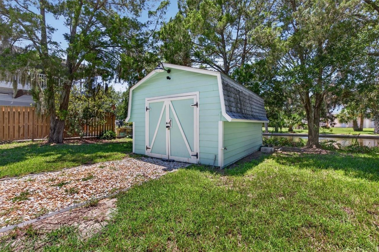 6086 Island Drive , Weeki Wachee, FL 34607 Photo