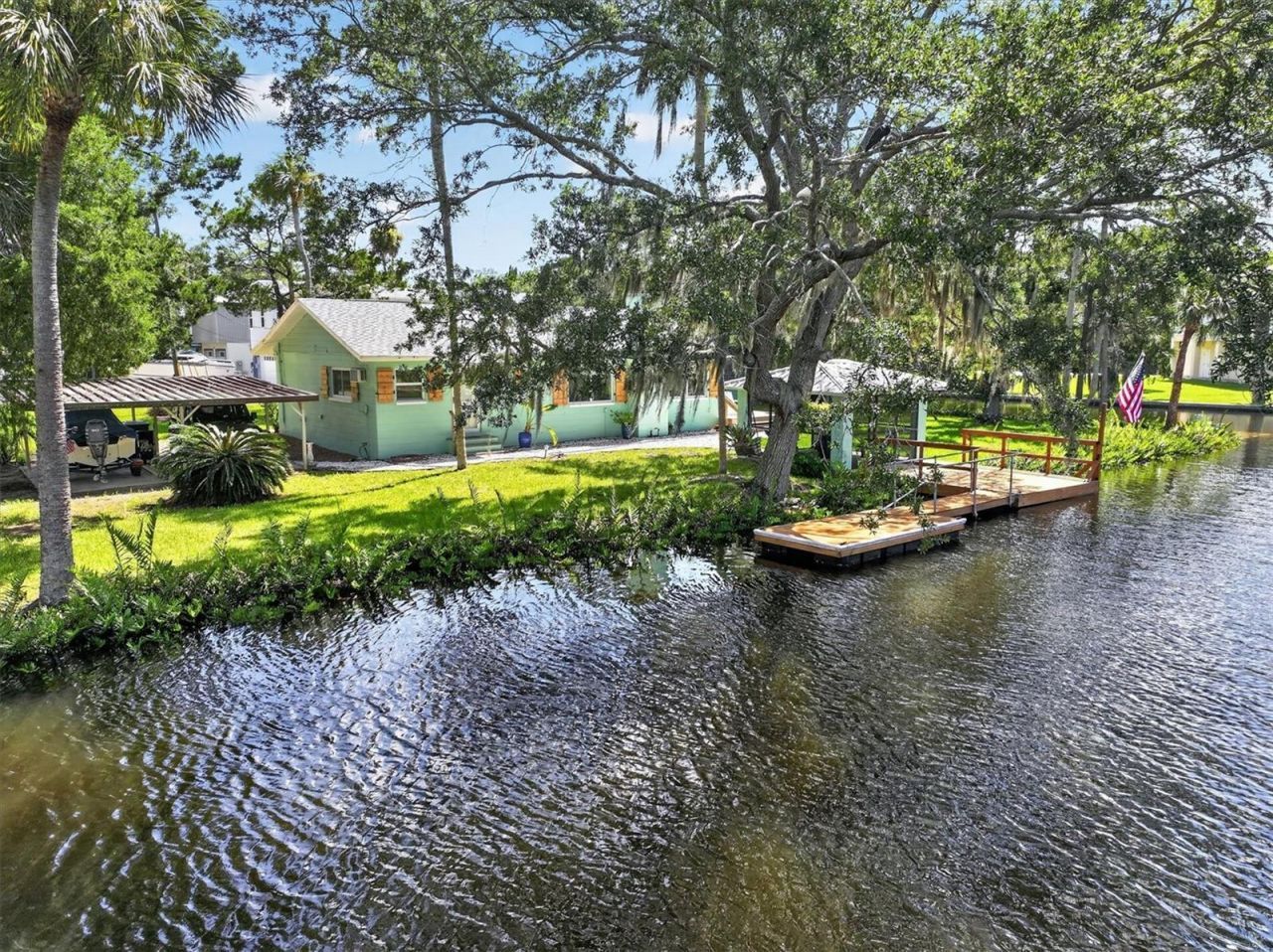 6086 Island Drive , Weeki Wachee, FL 34607 Photo