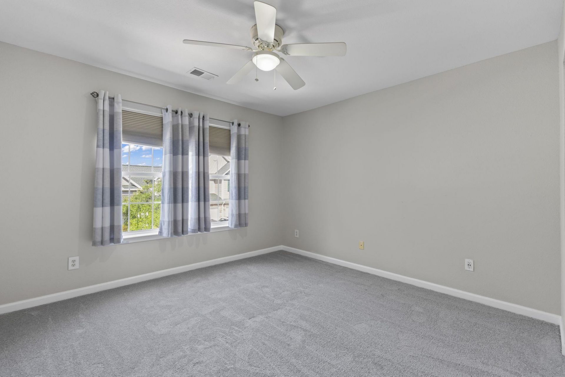721 Painted Bunting Dr. Photo 32