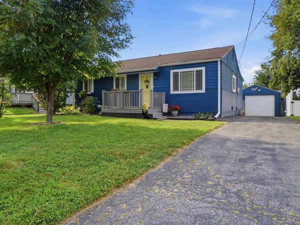712 E DIVISION Avenue, Peoria Heights, IL 61616