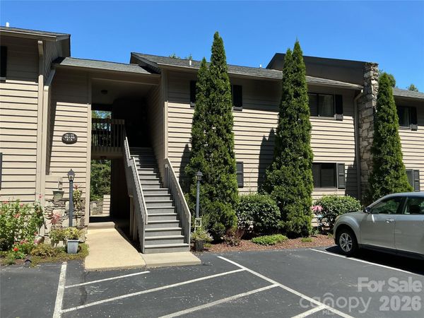 47 Lake Drive, Unit K 5, Laurel Park, NC 28739