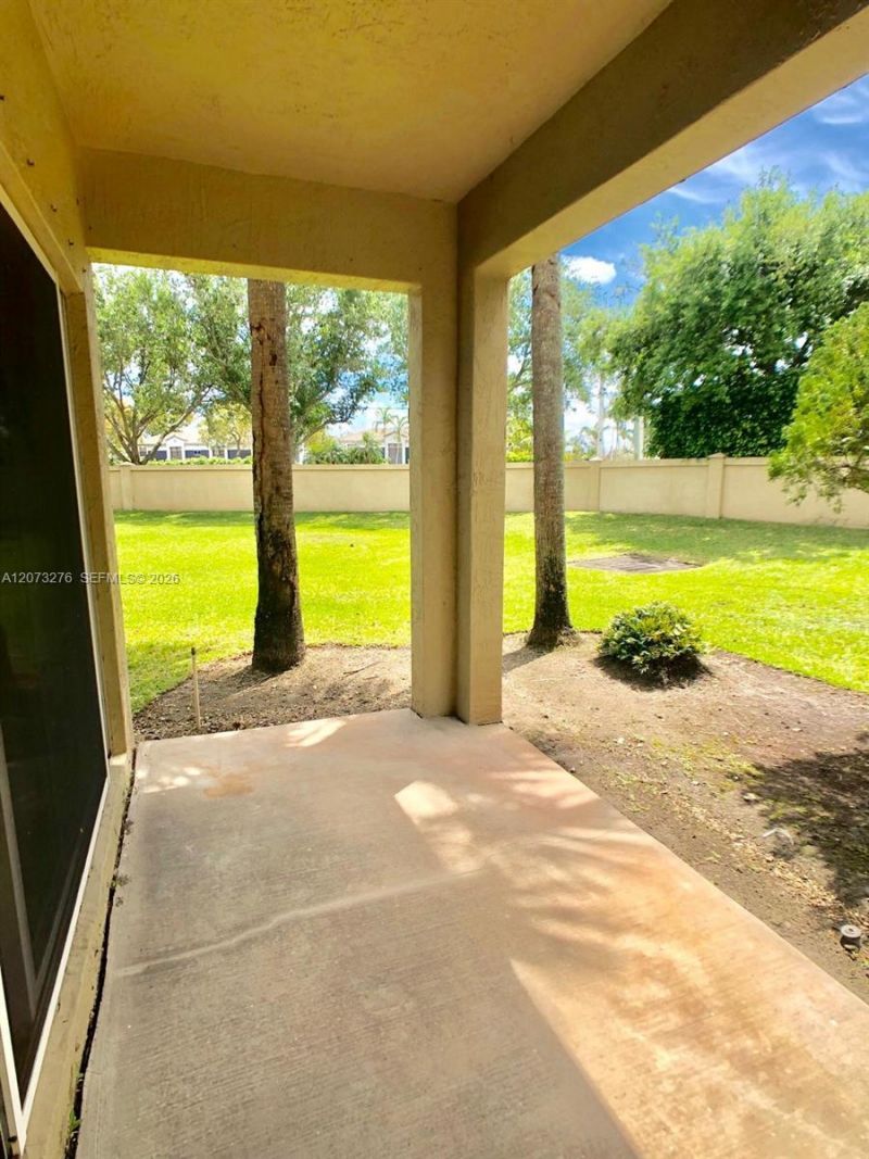 12218 SW 8th Ct , Pembroke Pines, FL 33025 Photo