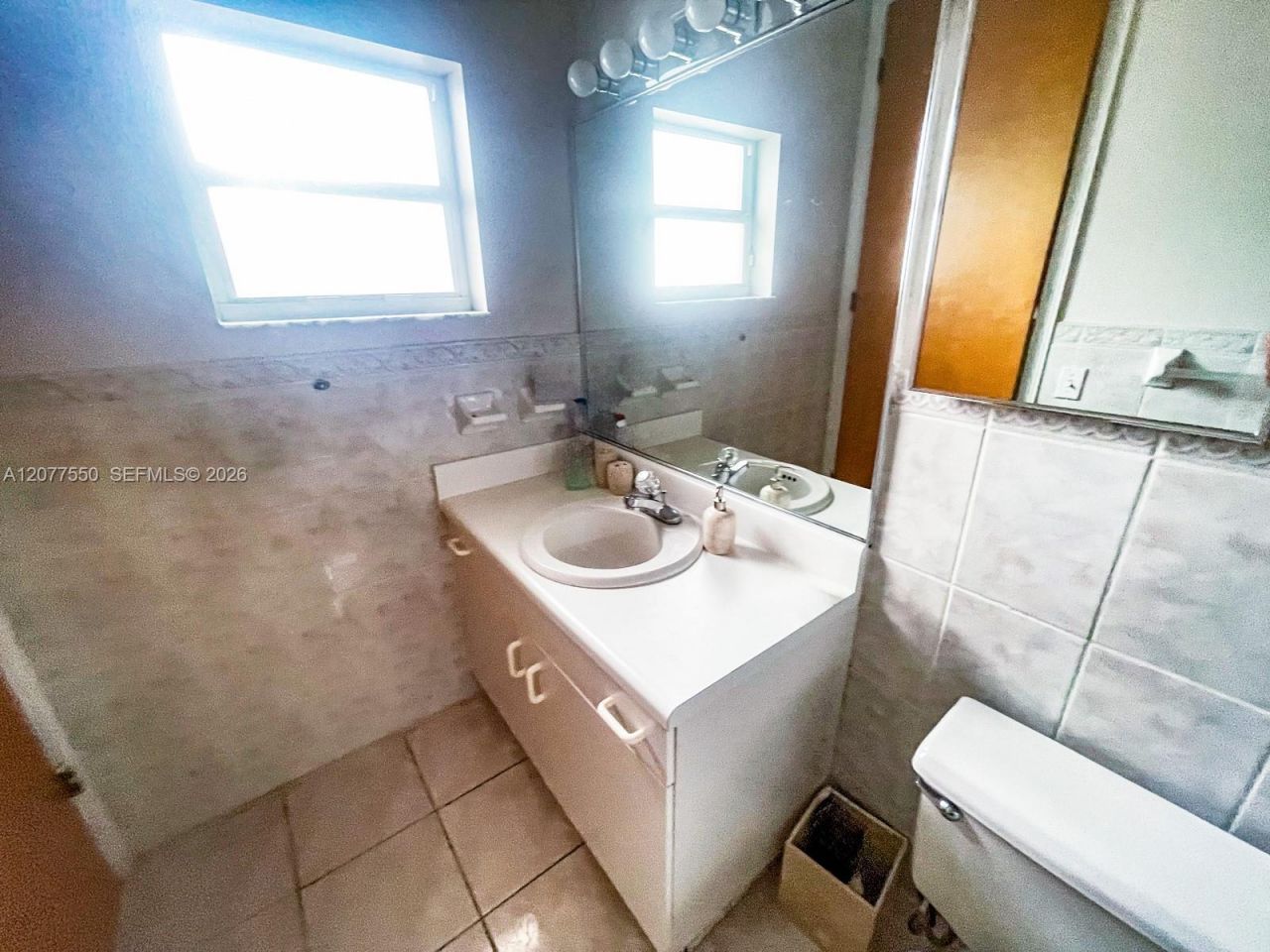 9008 Collins Ave, Unit 402, Surfside, FL 33154 Photo