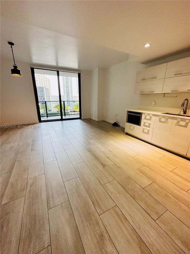 45 SW 9th St , Unit 1202, Miami, FL 33130 Photo