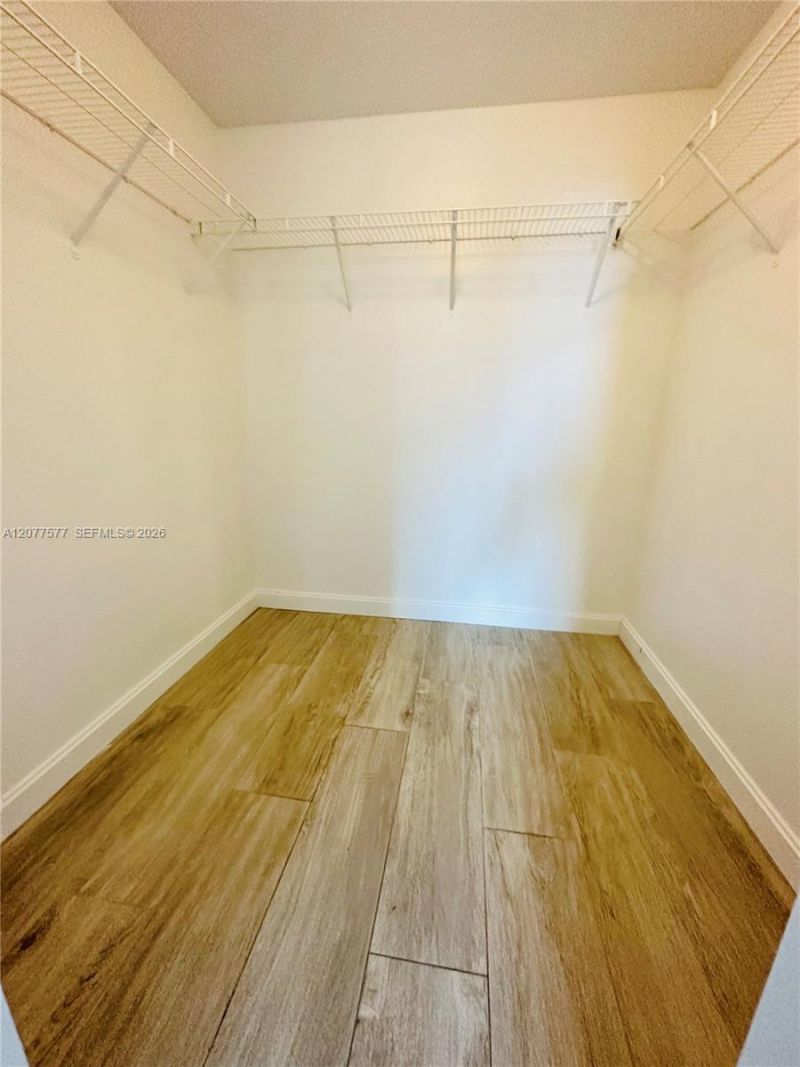 45 SW 9th St , Unit 1202, Miami, FL 33130 Photo