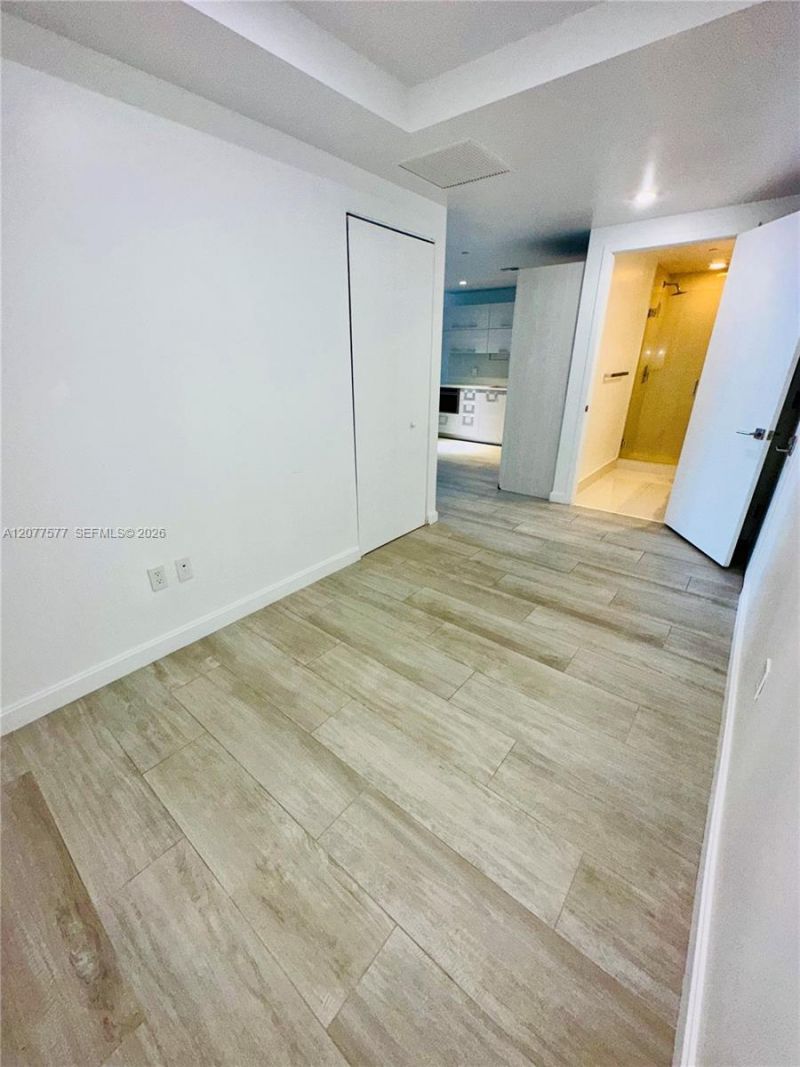 45 SW 9th St , Unit 1202, Miami, FL 33130 Photo