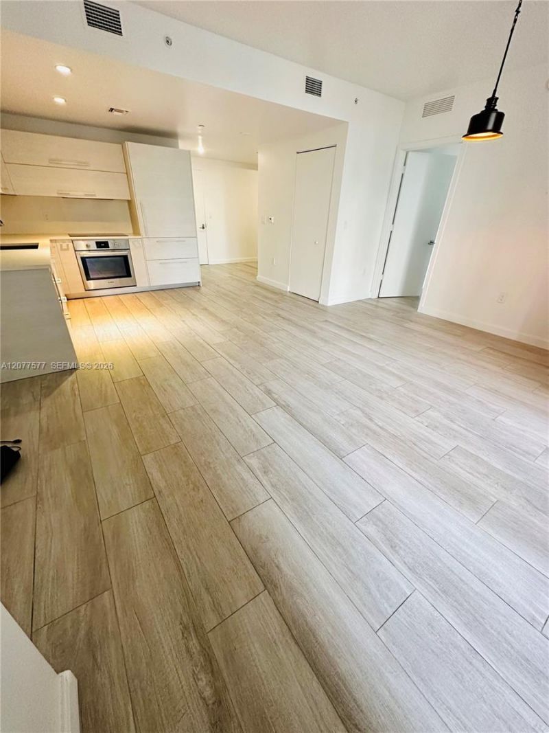 45 SW 9th St , Unit 1202, Miami, FL 33130 Photo