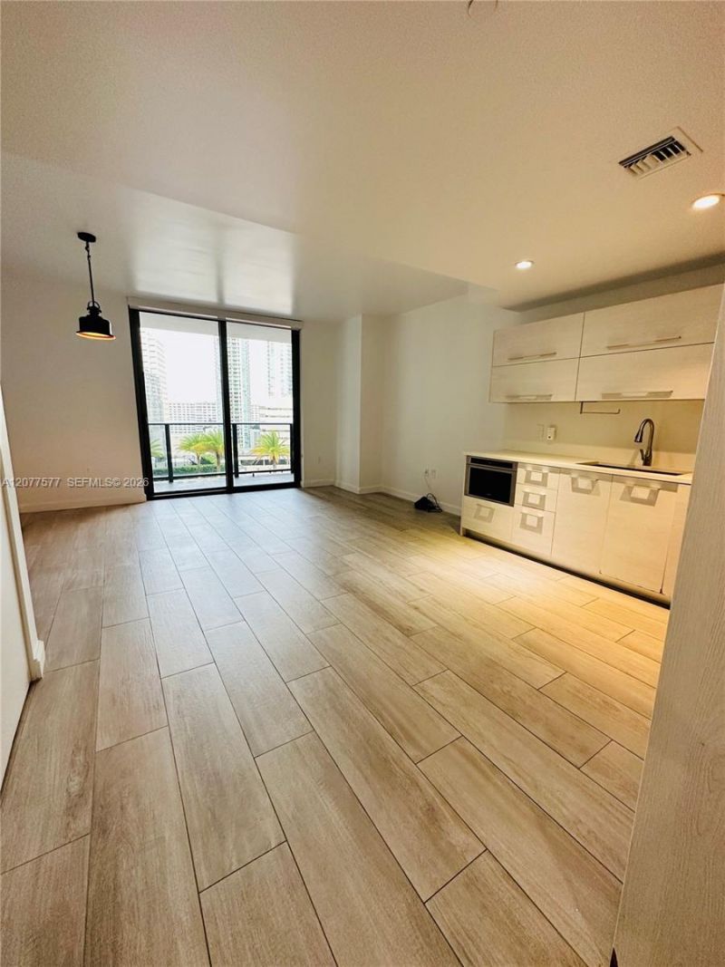45 SW 9th St , Unit 1202, Miami, FL 33130 Photo