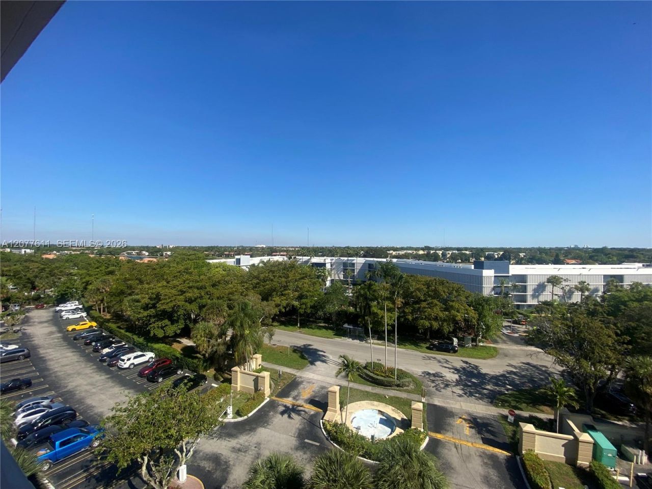 800 NE 195th St, Unit 709, Miami, FL 33179 Photo