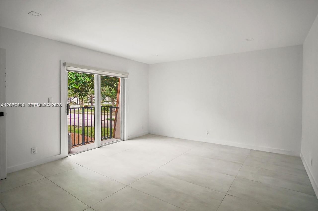 2161 Orange Grove Dr, Unit A-9, Davie, FL 33324 Photo