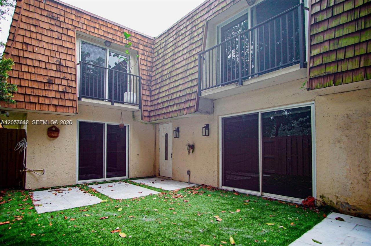 2161 Orange Grove Dr, Unit A-9, Davie, FL 33324 Photo