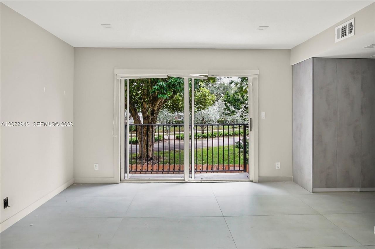 2161 Orange Grove Dr, Unit A-9, Davie, FL 33324 Photo