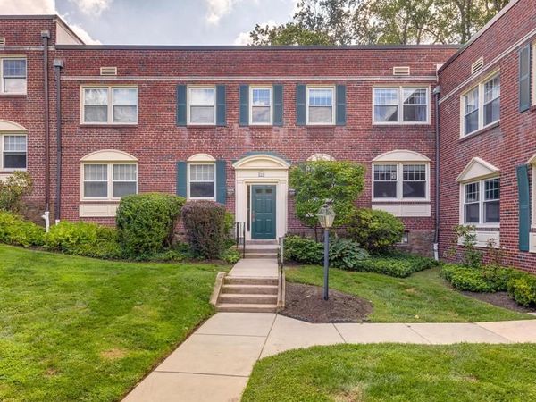 500 E LANCASTER AVENUE, Unit B 124, WAYNE, PA 19087