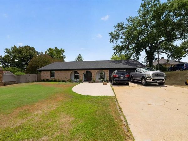 1002 Forest Hills Street, Gladewater, TX 75647
