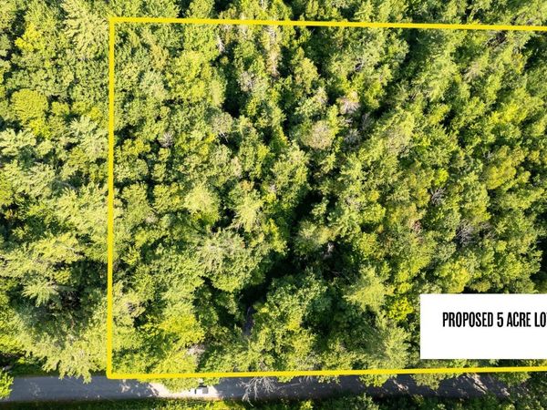 000 Peaked Hill Road, Bristol, NH 03222