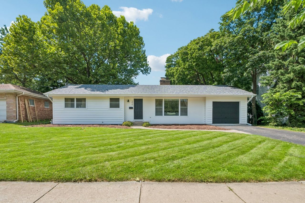 394 Bryant Avenue, Glen Ellyn, IL 60137 Main Photo