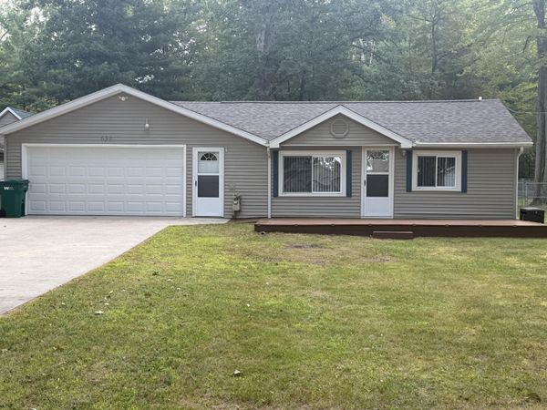632 Old Trail Drive, Houghton Lake, MI 48629