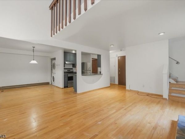 17 Village Way, Unit 6g, Vernon, NJ 07462