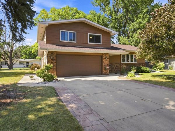 2323 19 1/2 Street S, Moorhead, MN 56560