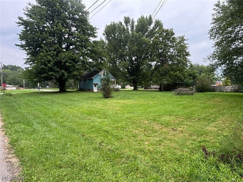 21293 Lake Park Boulevard, Alliance, OH 44601 Photo 4