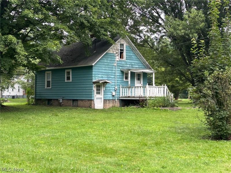 21293 Lake Park Boulevard, Alliance, OH 44601 Photo 5
