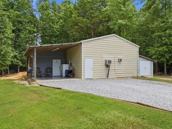 623 Harold Tucker, Hattiesburg, MS 39401