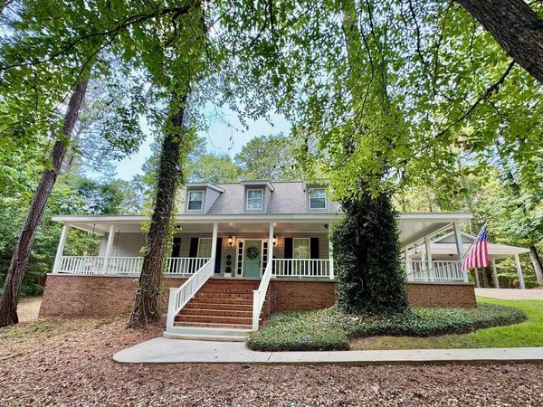 16 Woodland Square, Petal, MS 39465