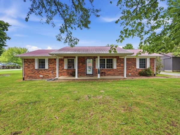 212 Austin Cirlce, Livingston, TN 38570