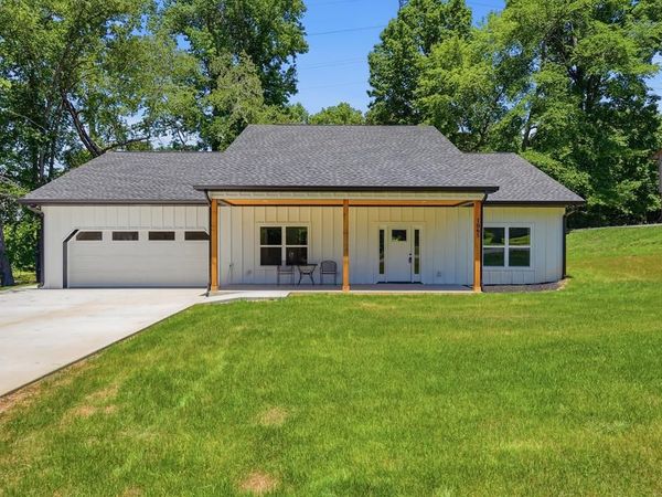 1065 Tanglewood Dr, Cookeville, TN 38501