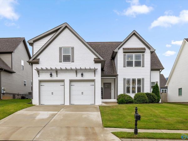 8889 Silver Maple Drive, Ooltewah, TN 37363