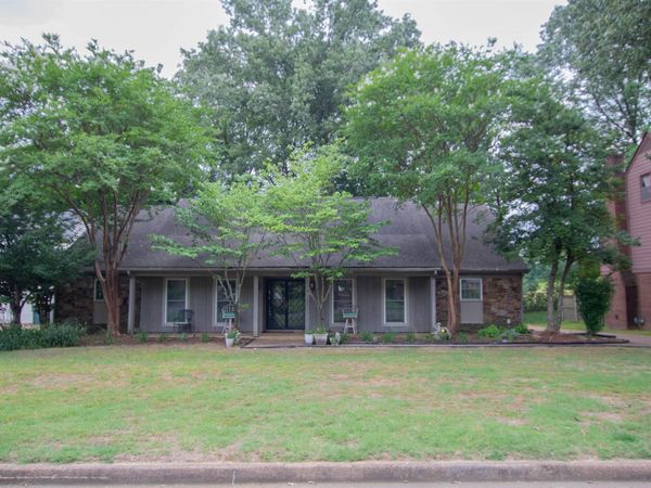 5701 ASHLEY SQ, Memphis, TN 38120