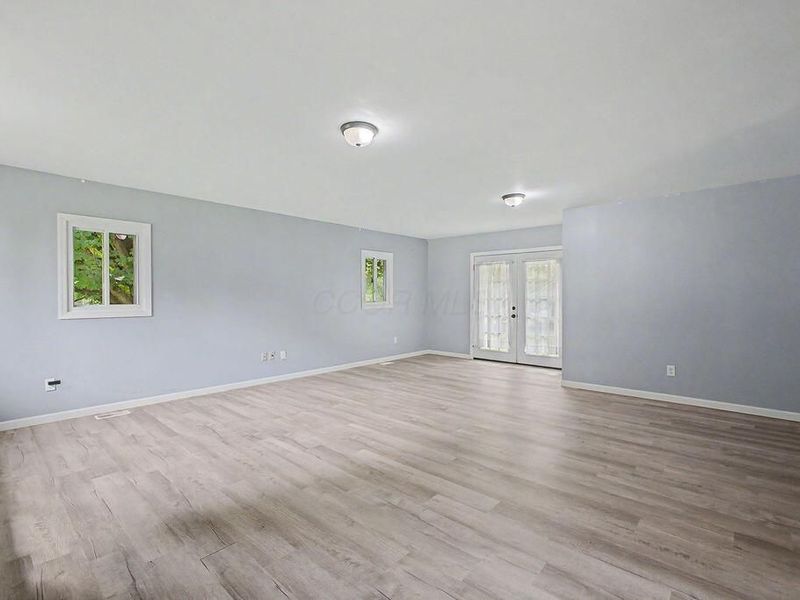 14207 Eldon Drive , Mount Vernon, OH 43050 Photo 12