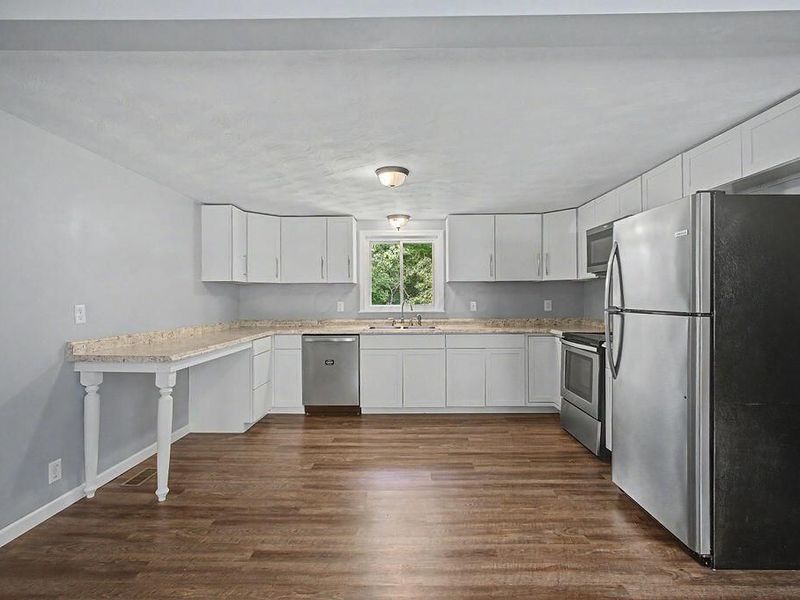 14207 Eldon Drive , Mount Vernon, OH 43050 Photo 2