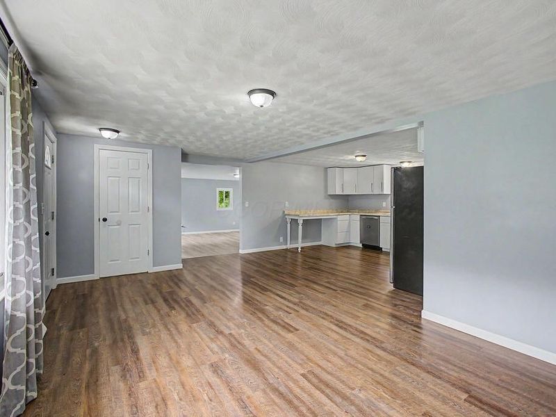 14207 Eldon Drive , Mount Vernon, OH 43050 Photo 8