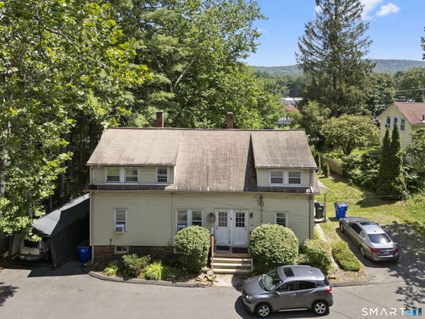 22-24 Woodland , Simsbury, CT 06070