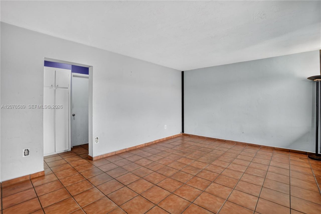 3240 Mary St, Unit S308, Miami, FL 33133 Photo