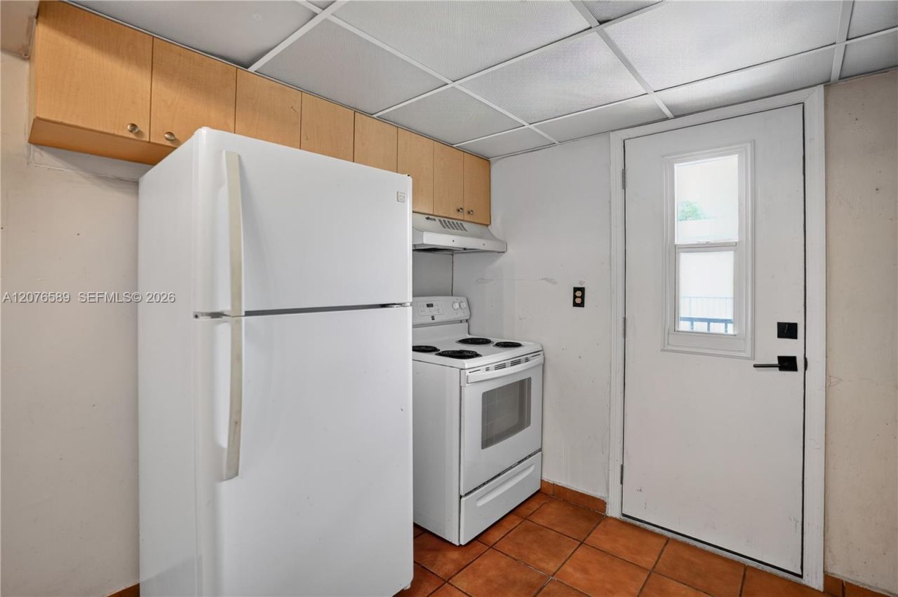 3240 Mary St, Unit S308, Miami, FL 33133 Photo