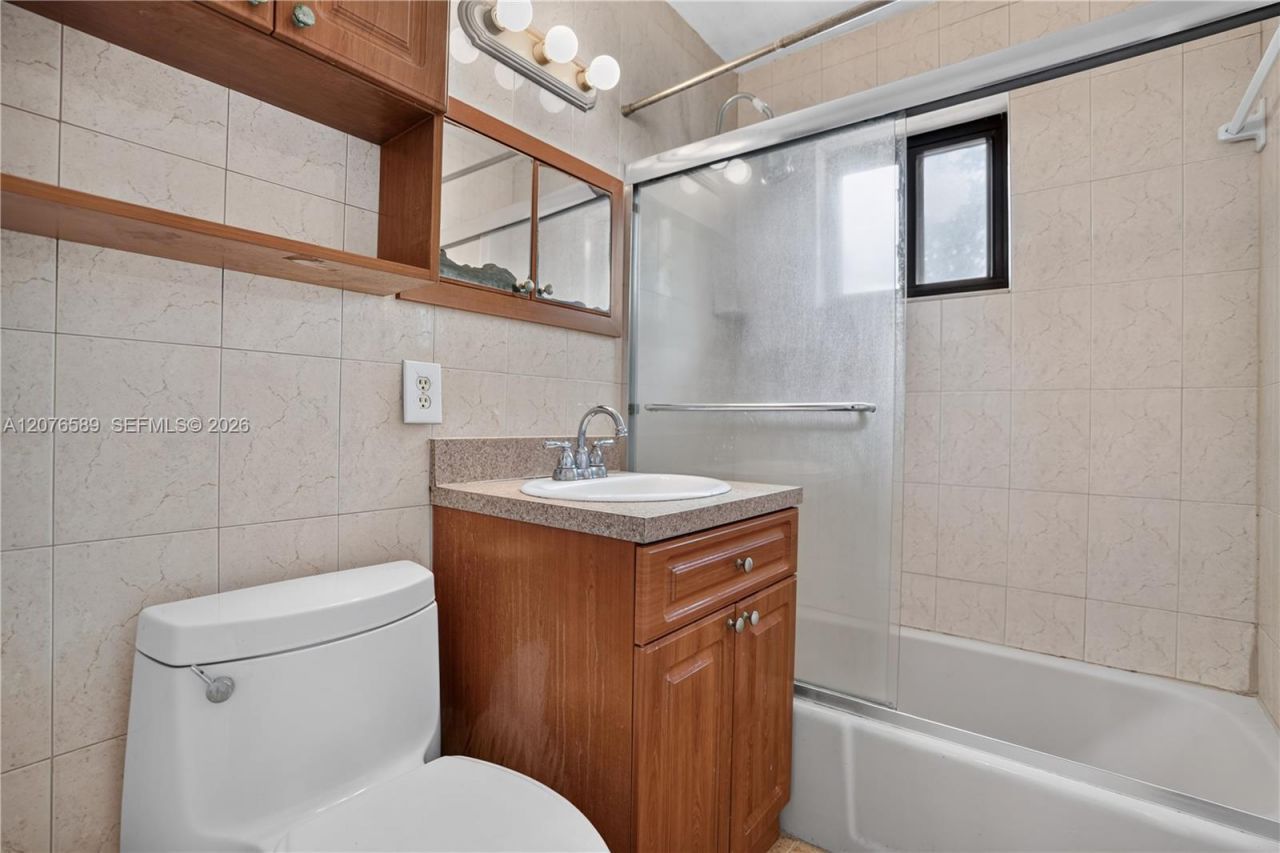 3240 Mary St, Unit S308, Miami, FL 33133 Photo