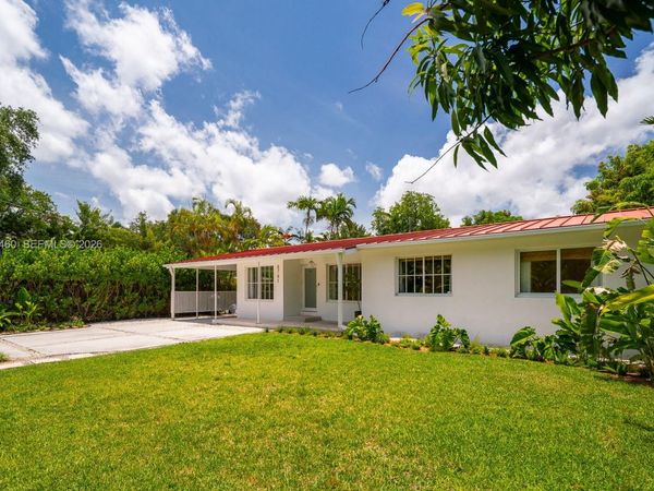 6761 SW 76th Ter , South Miami, FL 33143