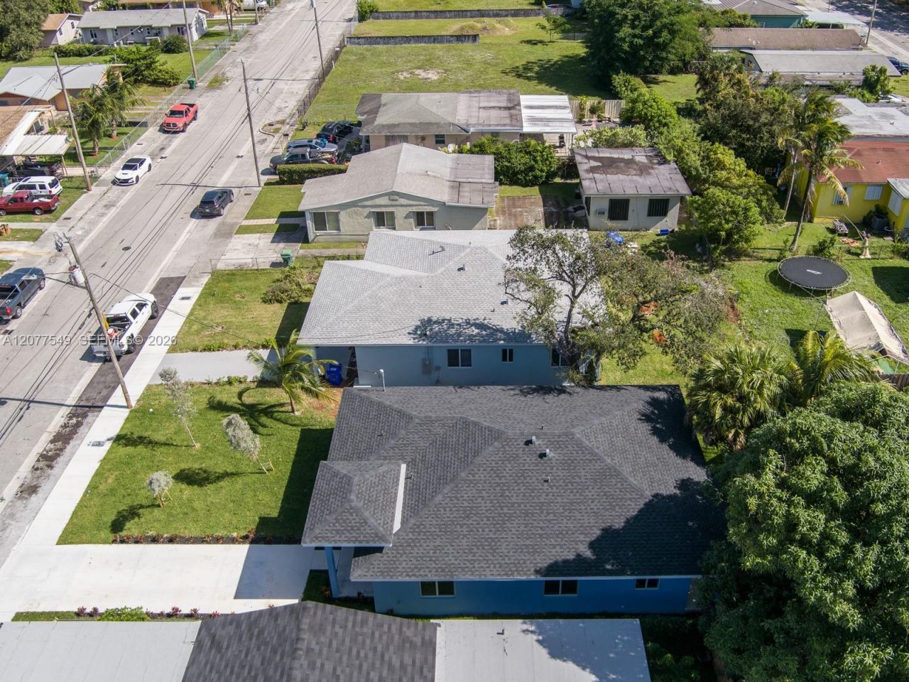 1468 NW 51st St , Miami, FL 33142 Photo