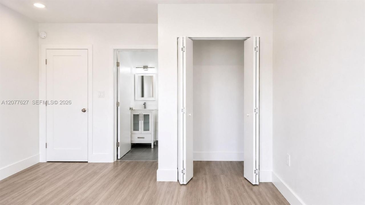 526 NW 6th St, Unit AB, Hallandale Beach, FL 33009 Photo