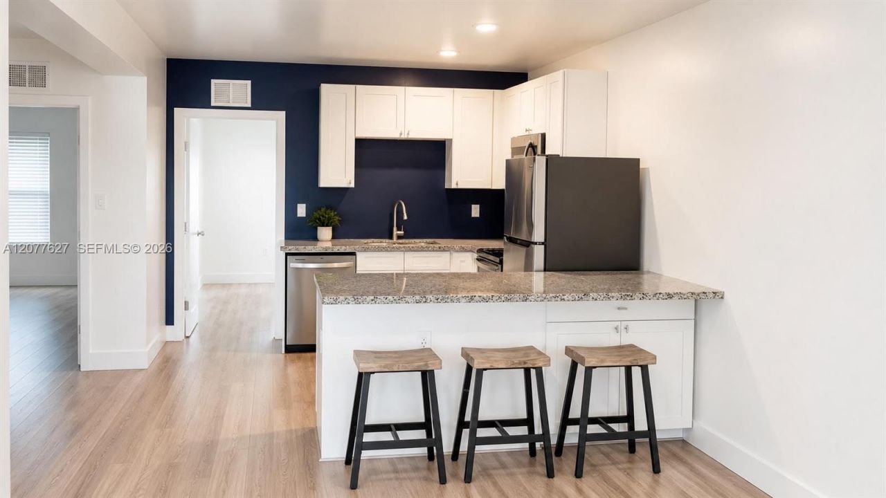 526 NW 6th St, Unit AB, Hallandale Beach, FL 33009 Photo