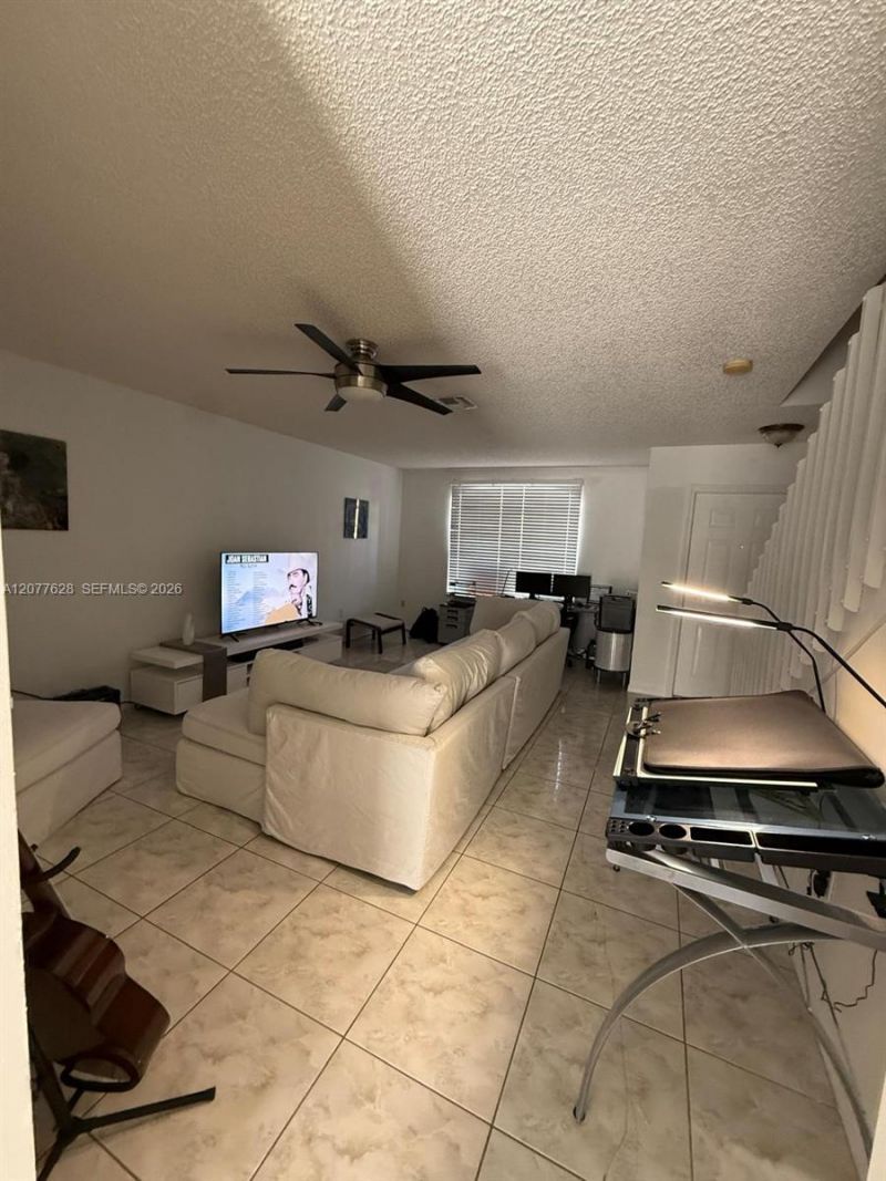 7055 NW 173rd Dr, Unit 1503, Hialeah, FL 33015 Photo