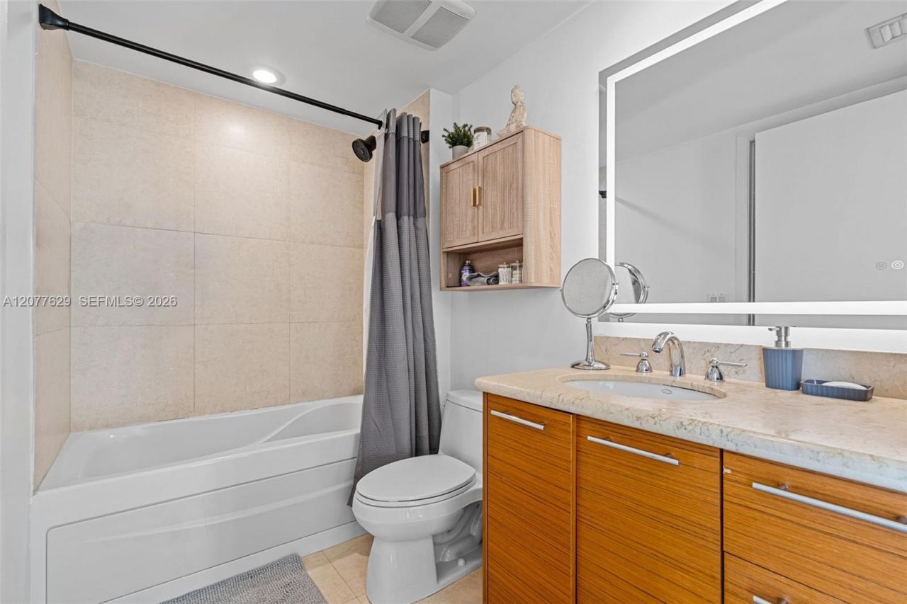 50 Biscayne Blvd, Unit 2507, Miami, FL 33132 Photo