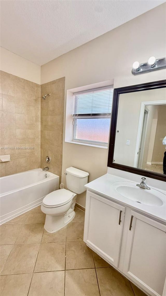 2364 NE 4th St , Unit 2364, Homestead, FL 33033 Photo