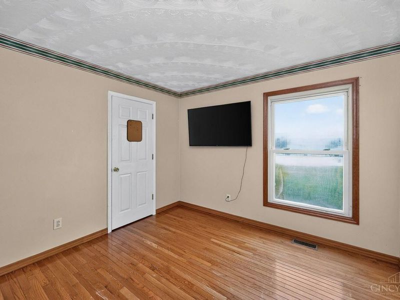 616 Lorelei Drive, Perry Township, OH 45118 Photo 20