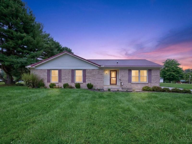 616 Lorelei Drive, Perry Township, OH 45118 Photo 3