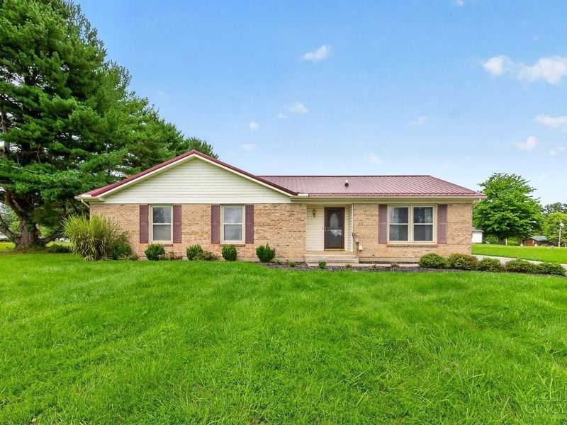 616 Lorelei Drive, Perry Township, OH 45118 Photo 4